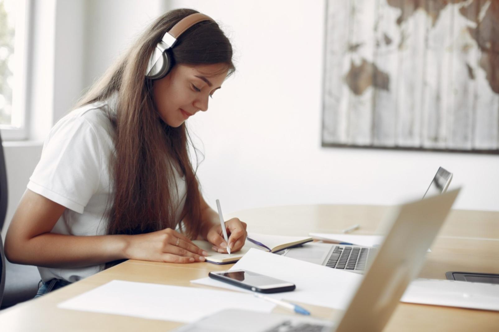 Finanzworkshop mit praktischen Übungen und Gruppenarbeit